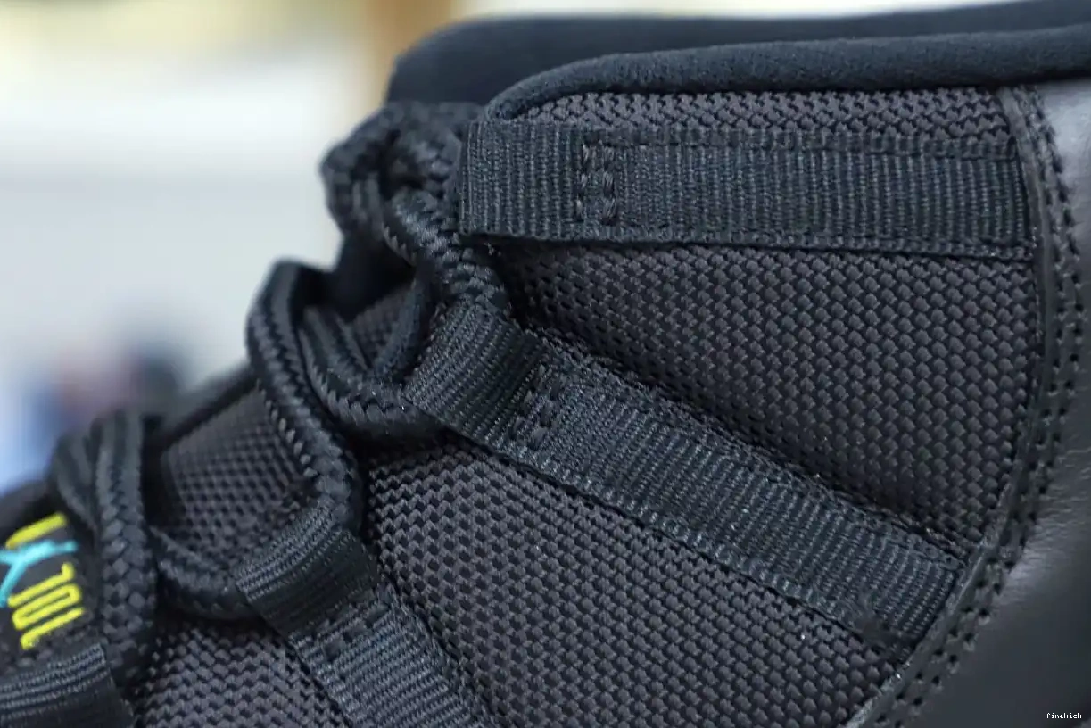 JORDAN GAMMA BLUE AIR RETRO 11 0402